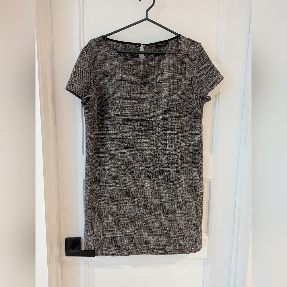Zara Gray Sheath Mini Dress Crew Neck Short Sleeve Plaided Preppy